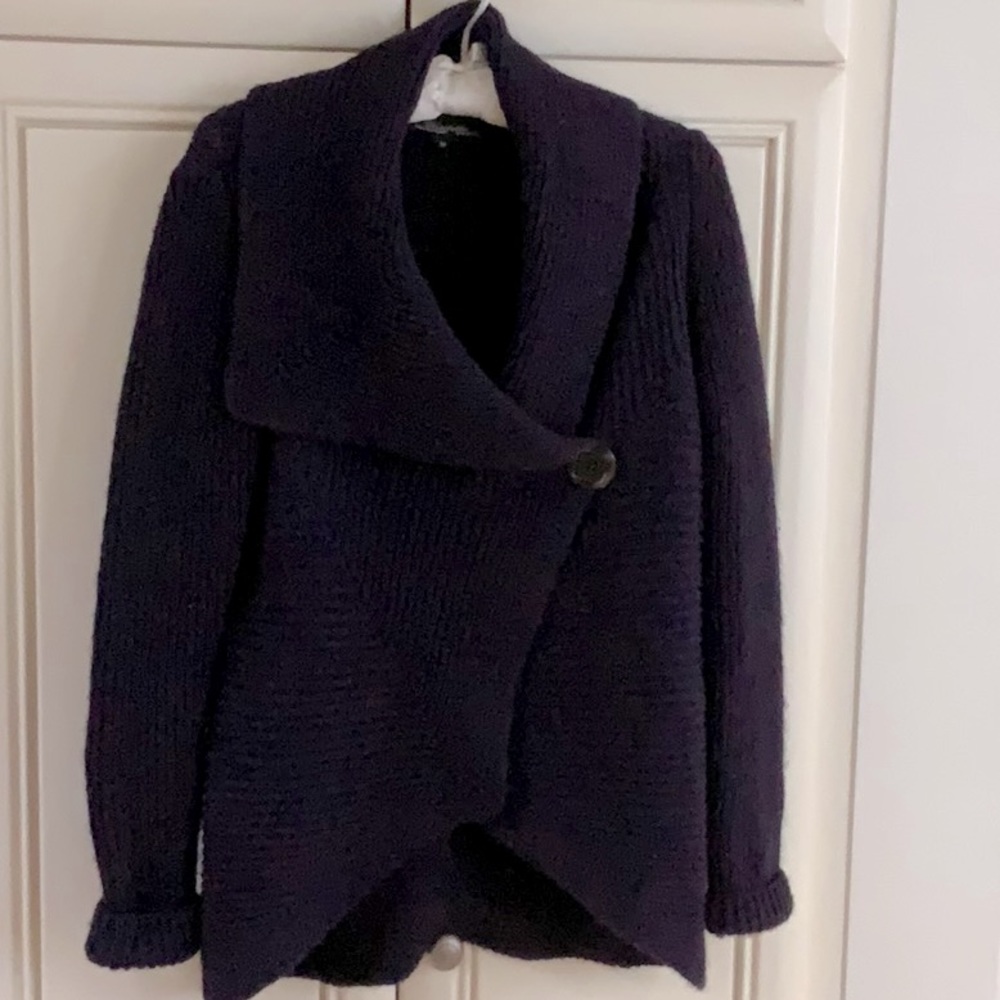 Wool cardigan sweater in plum color. Size m